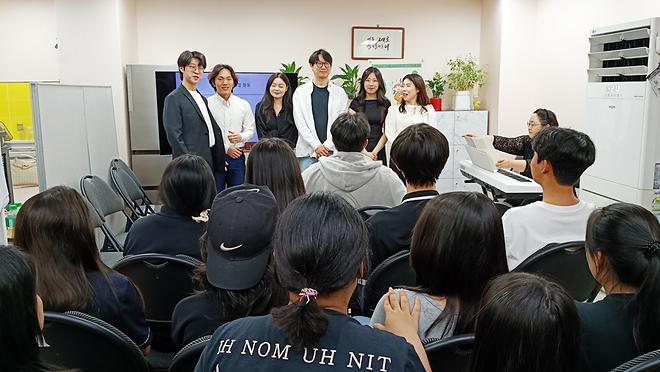 [언론보도] 예술미디어융합학과 성악전공 대학원생들의 따뜻한 음악 멘토링 [报道] 艺术媒体融合系声乐专业研究生暖心音乐导师活动获媒体报道